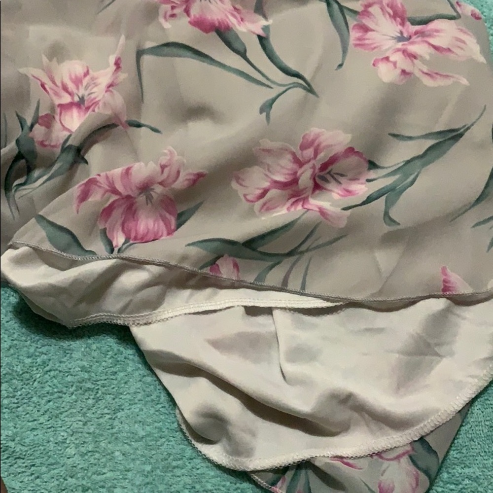 Top - Picture 4 of 5